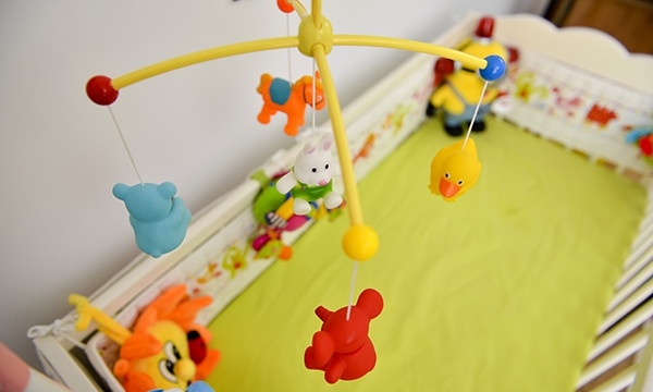 empty cot