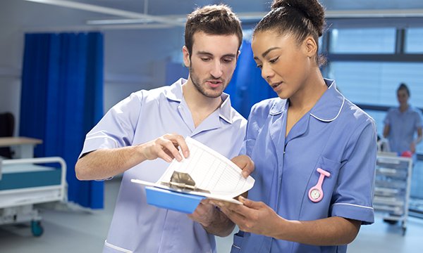 Acute care nurse asks followers for top tips as he prepares to take a third-year student under his wing