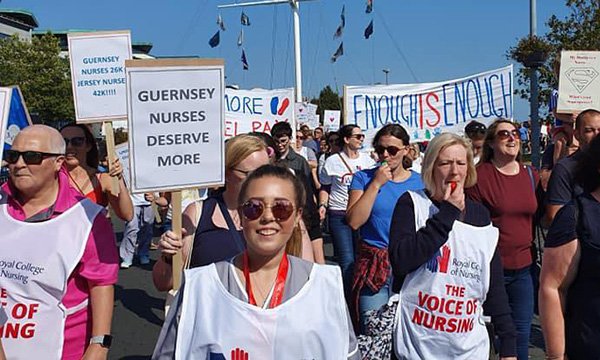 Guernsey nurses in street protest over pay