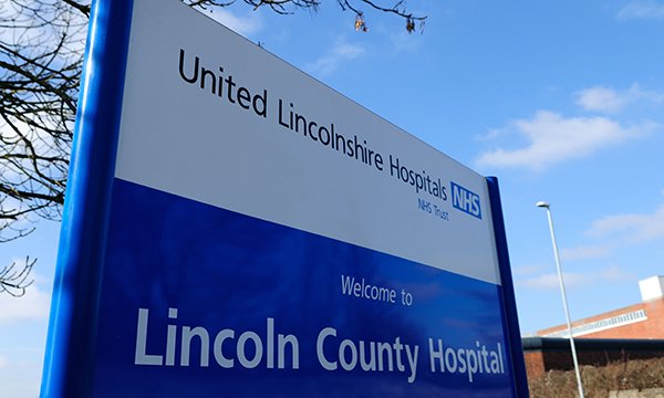 Picture of signboard welcoming visitors to Lincoln County Hospital