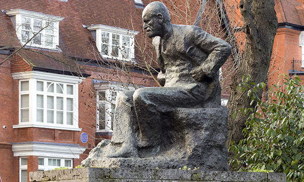 Statue of Sigmund Freud
