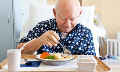 Nutritional interventions in older people with COVID-19: an overview of the evidence