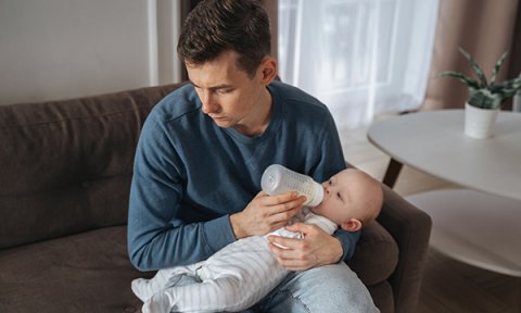 Identifying and supporting men who experience paternal postnatal depression