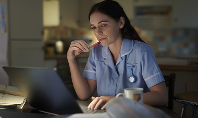 Nurse using a computer