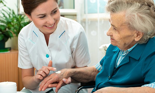 Role of nurses in promoting the skin health of older people in the community