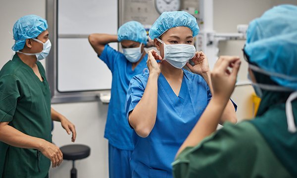 Government overseas nurse recruitment target branded ‘chaotic’